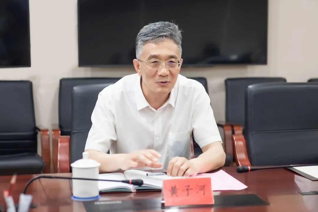 福建信管局一行到福建廣電網(wǎng)絡(luò)、中廣電移動(dòng)福建分公司調(diào)研廣電5G建設(shè)工作