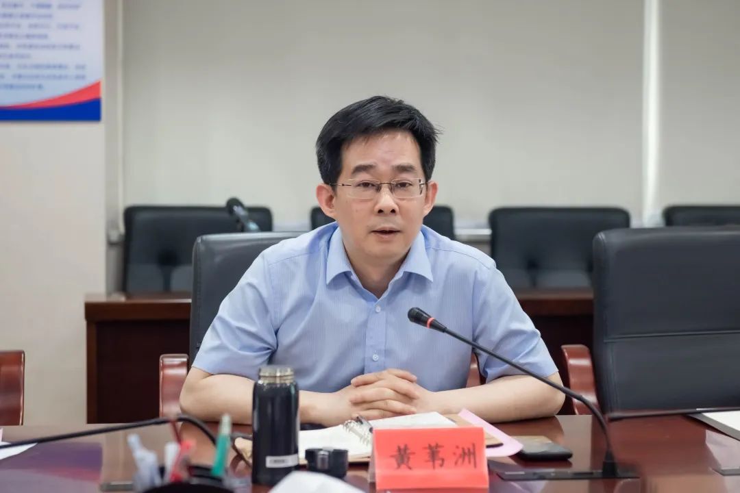 福建信管局一行到福建廣電網(wǎng)絡(luò)、中廣電移動(dòng)福建分公司調(diào)研廣電5G建設(shè)工作